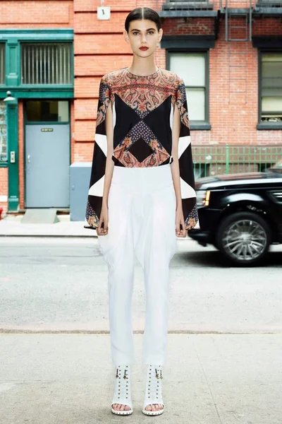 Look 4